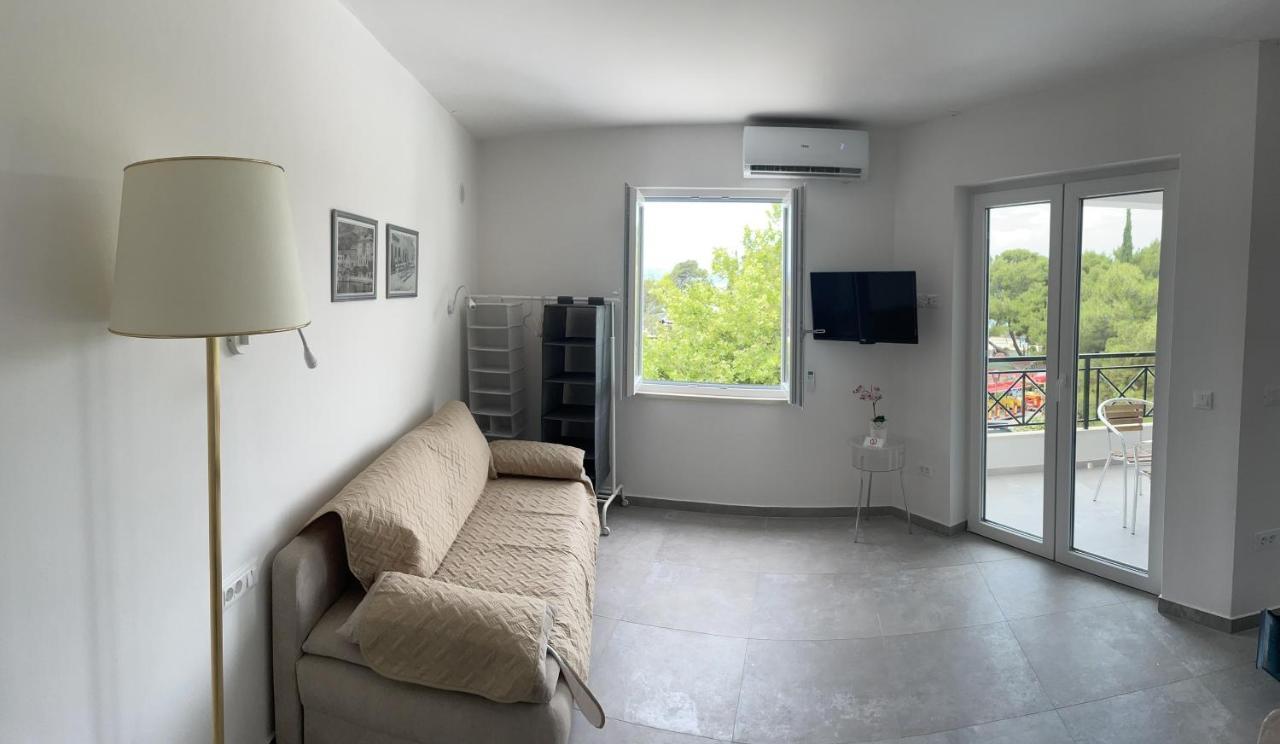 Sandra Apartments Makarska Bagian luar foto