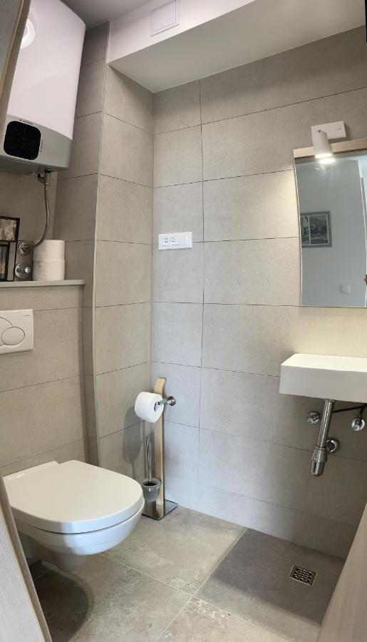 Sandra Apartments Makarska Bagian luar foto