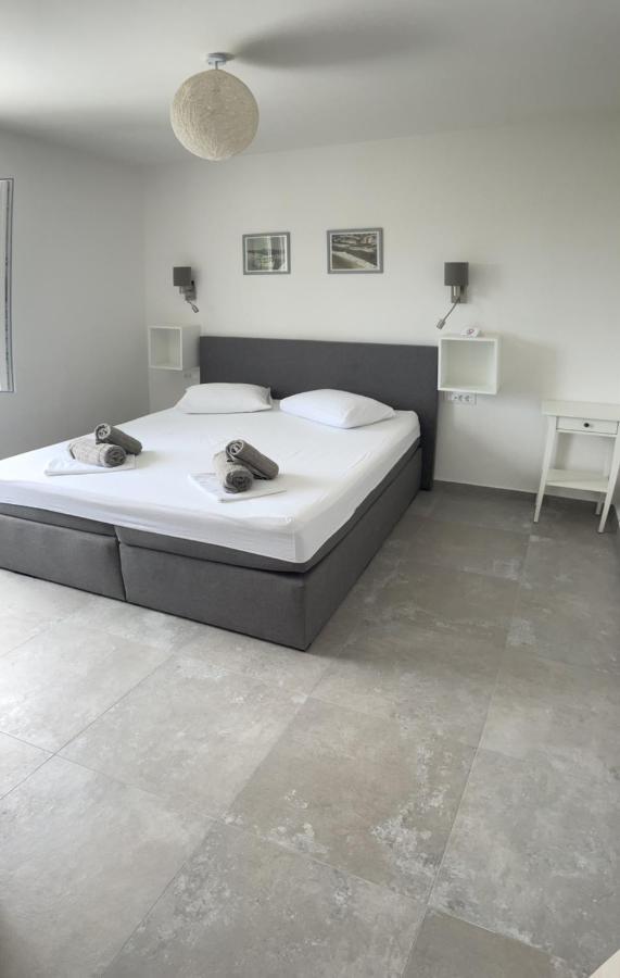 Sandra Apartments Makarska Bagian luar foto
